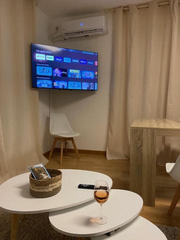 Studio 33 M2 , Climatise, Parking Exterieur Prive Gratuit Амели-ле-Бен-Палальда Экстерьер фото